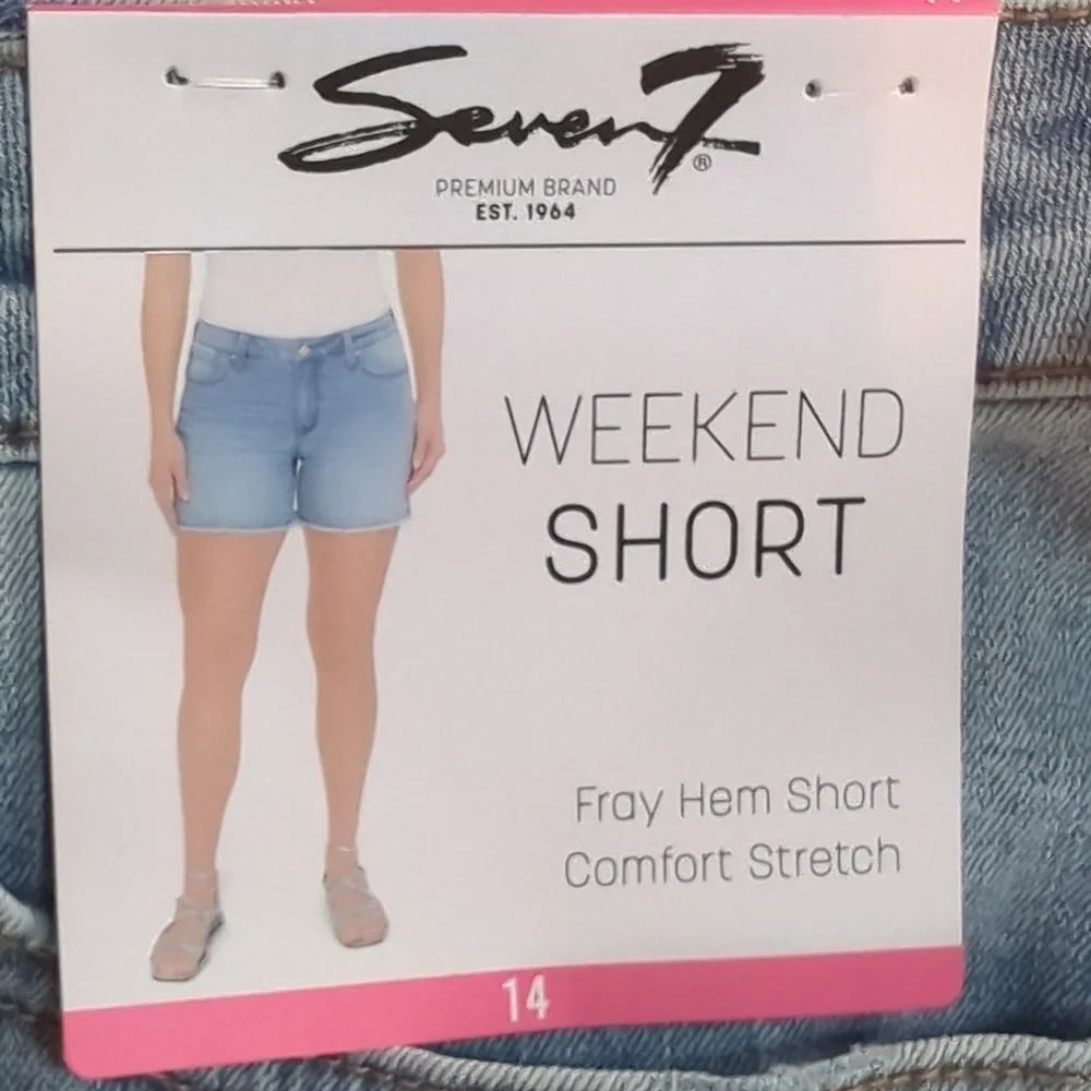 Seven7, Weekend Shorts, Light wash Jeans. Sz 14 - Picture 2 of 10